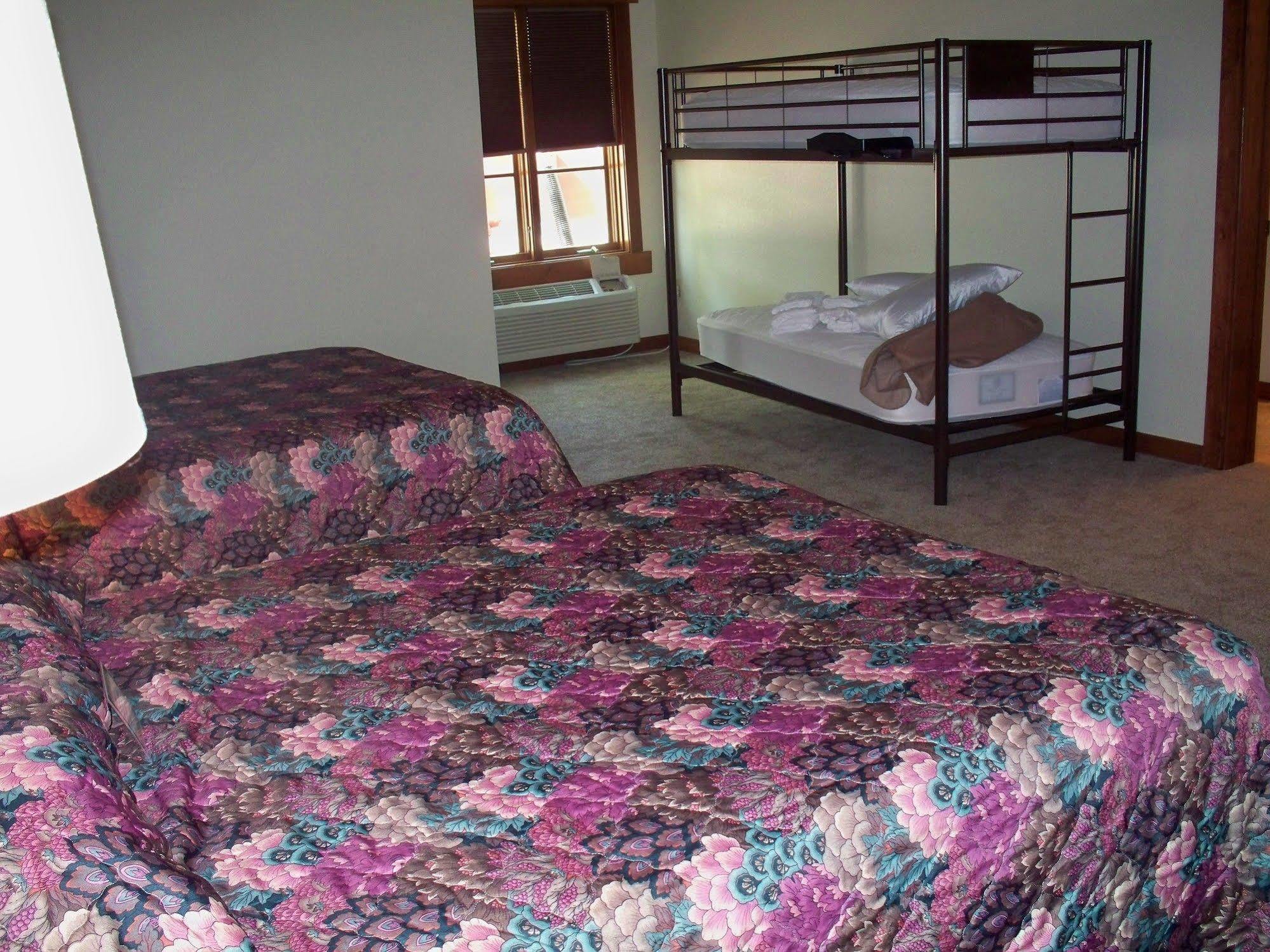 רפיד סיטי Canyon Lake Resort מראה חיצוני תמונה